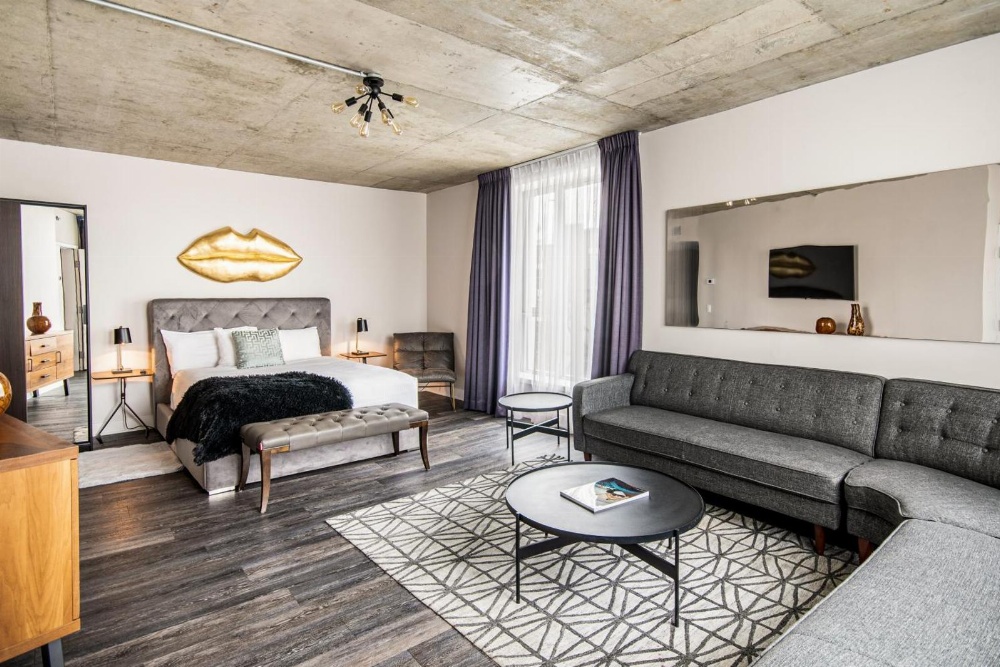 HOTEL10 Montreal